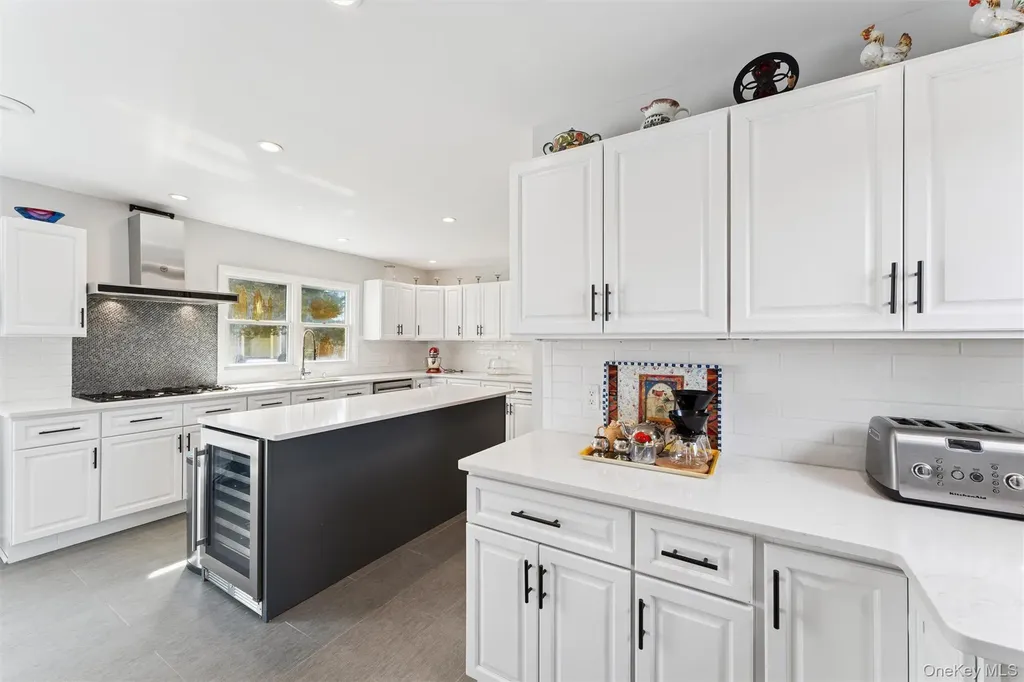 11 Oneck Road Westhampton Beach NY 11978