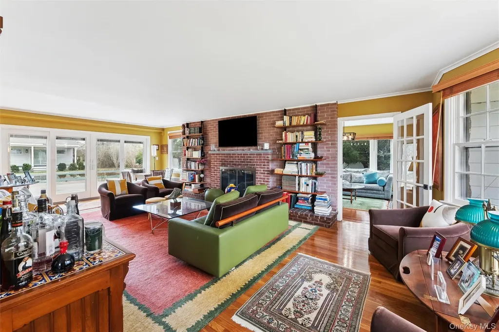11 Oneck Road Westhampton Beach NY 11978
