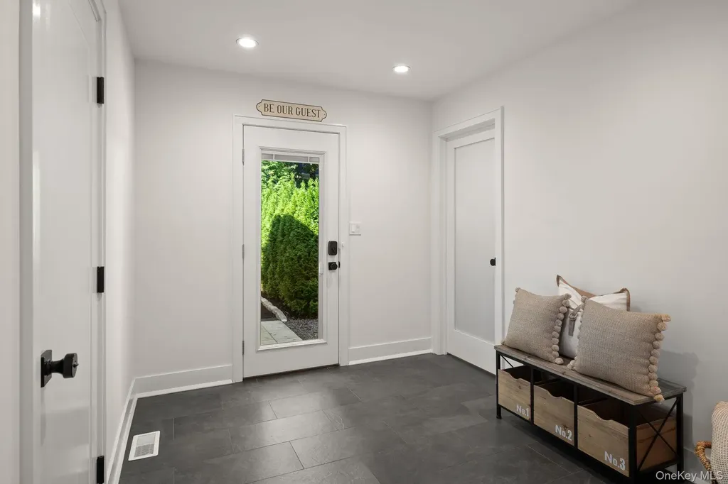 511 Wolf Hill Road Dix Hills NY 11746