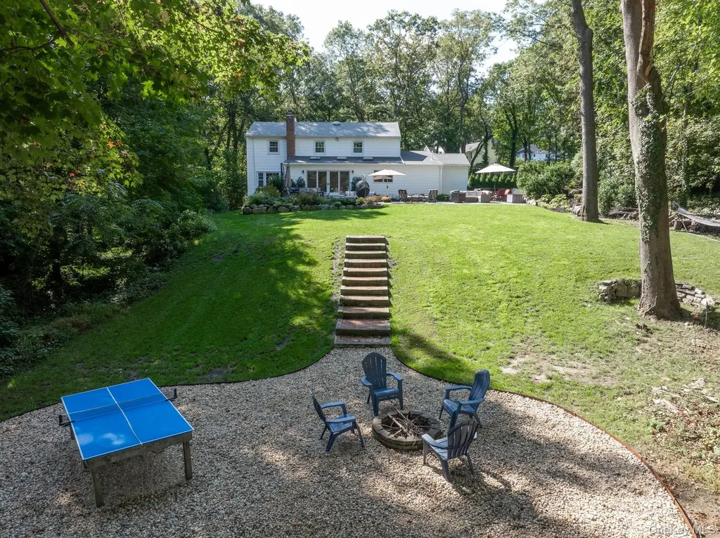 511 Wolf Hill Road Dix Hills NY 11746