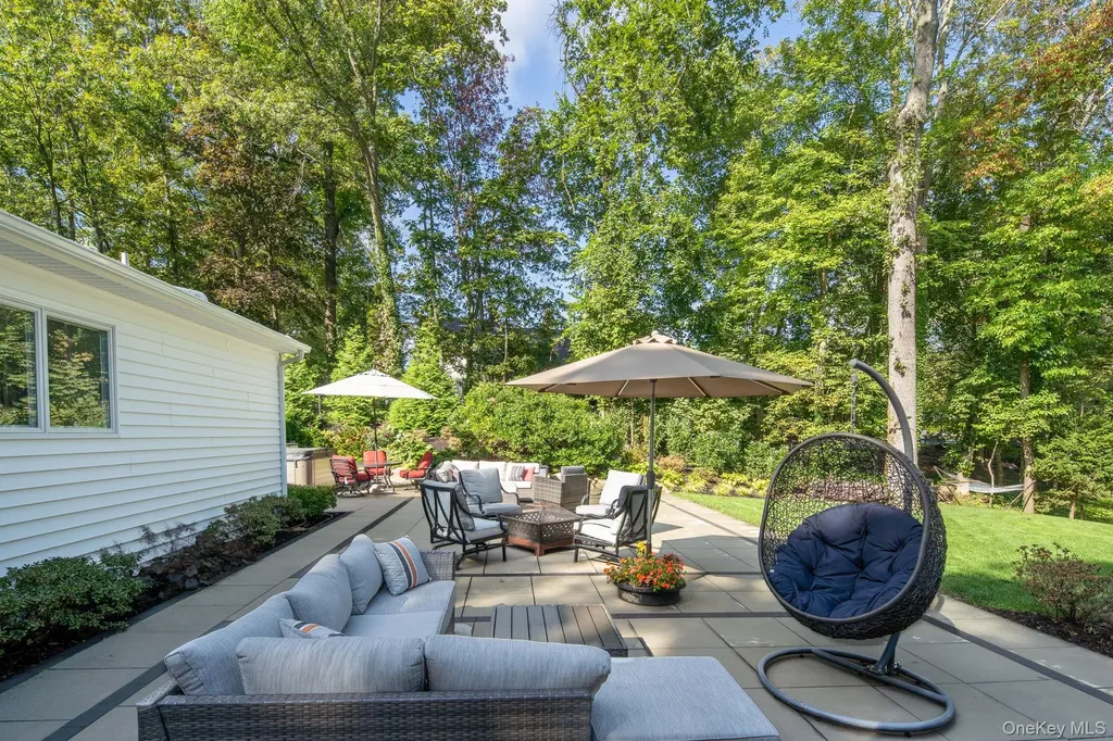 511 Wolf Hill Road Dix Hills NY 11746