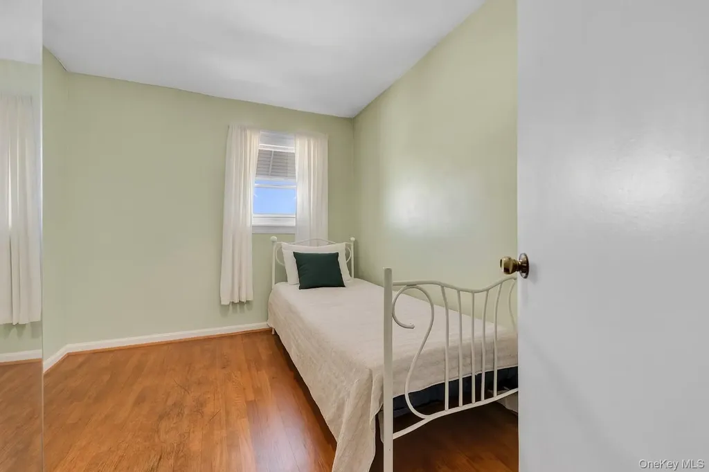 1472 Stickney Place Bronx NY 10469