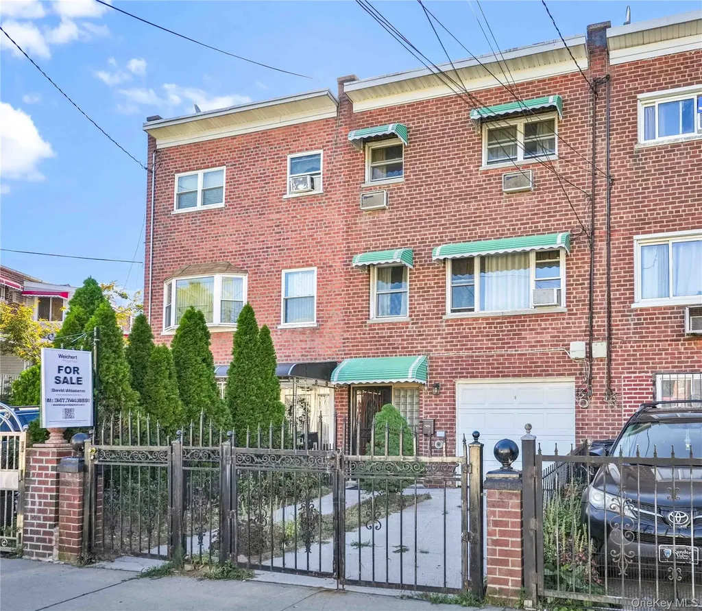 1472 Stickney Place Bronx NY 10469