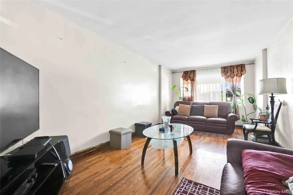 1472 Stickney Place Bronx NY 10469