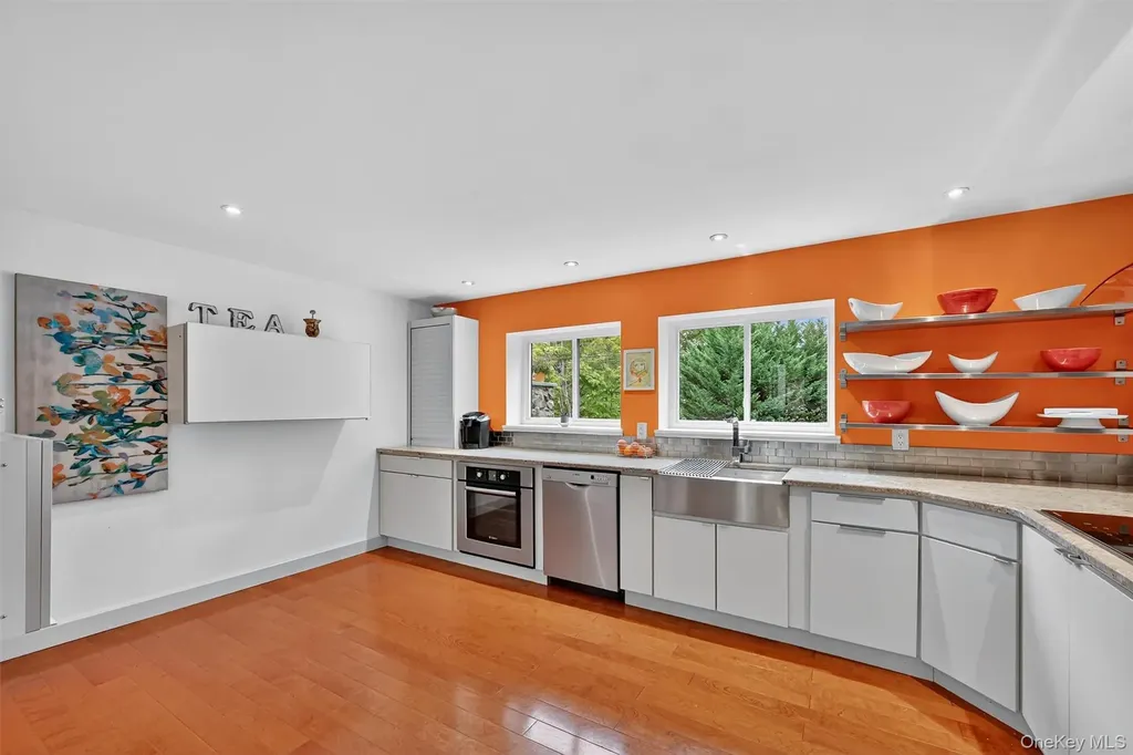 2 Tenny Lane Cornwall NY 12518