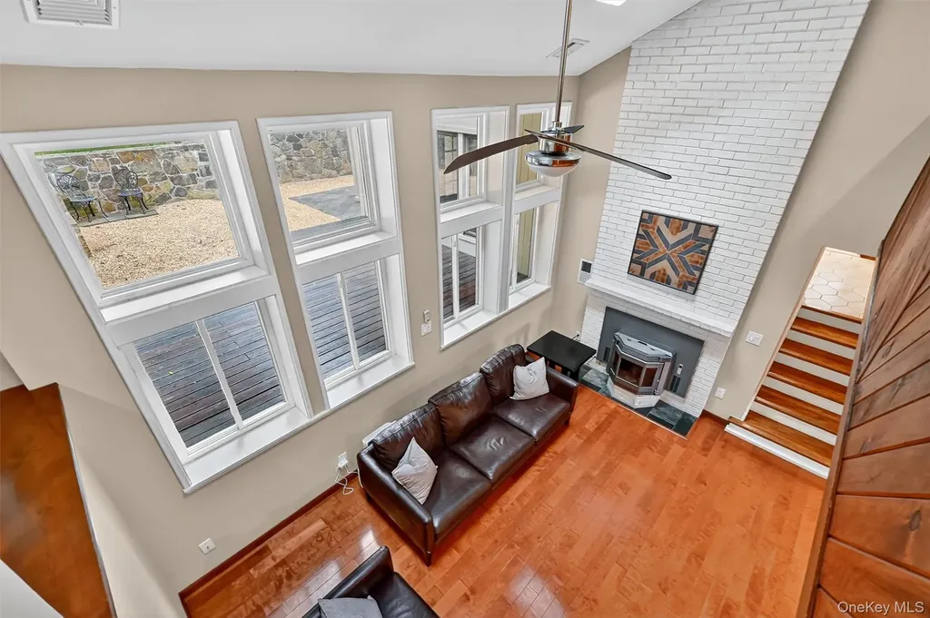 2 Tenny Lane Cornwall NY 12518