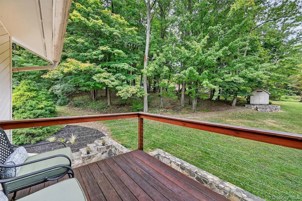 2 Tenny Lane Cornwall NY 12518