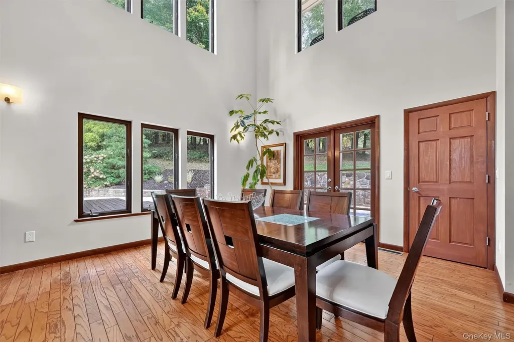2 Tenny Lane Cornwall NY 12518