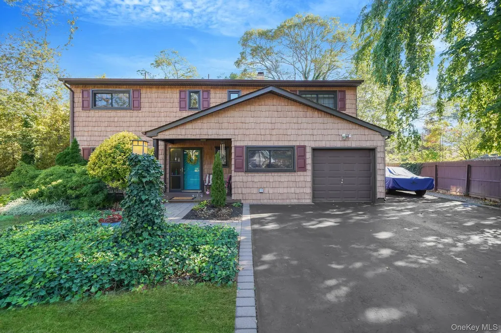 3 Milford Drive Central Islip NY 11722