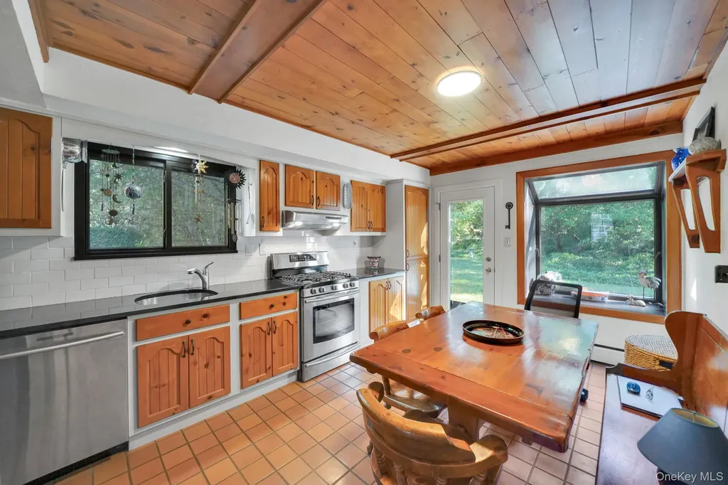 3 Milford Drive Central Islip NY 11722