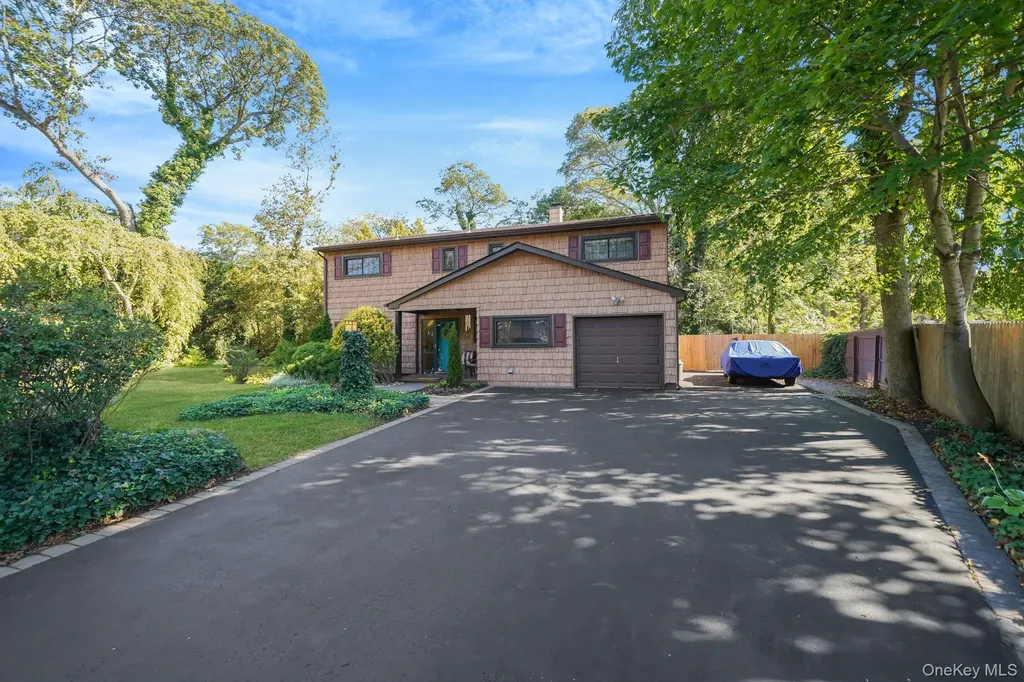 3 Milford Drive Central Islip NY 11722