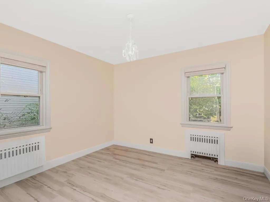 2398 Centre Avenue Bellmore NY 11710