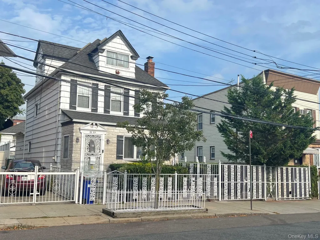 5359 72nd Place Maspeth NY 11378