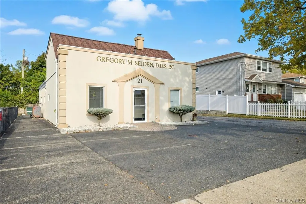 21 Division Avenue Levittown NY 11756