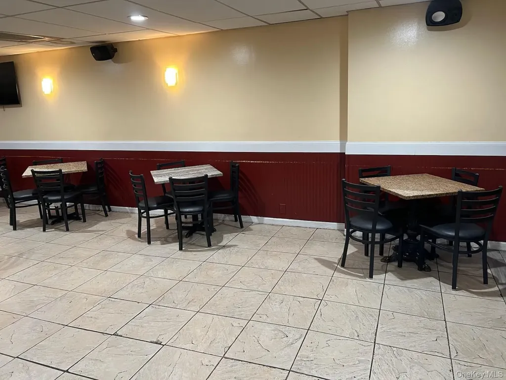 290 E. Main Streets Patchogue NY 11772