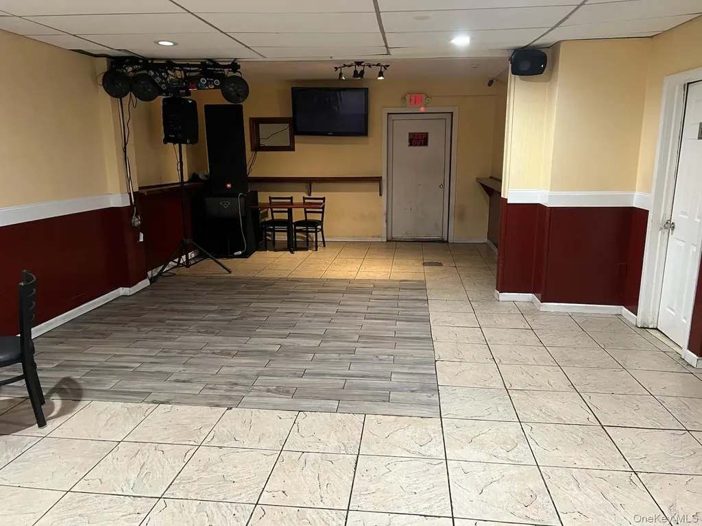 290 E. Main Streets Patchogue NY 11772