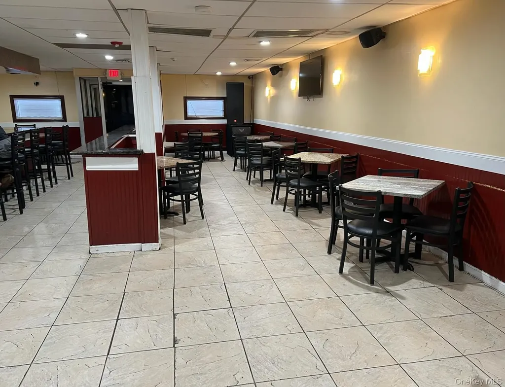290 E. Main Streets Patchogue NY 11772