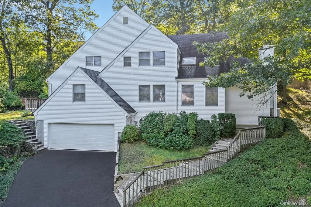 125 Bramblebrook Road Ardsley NY 10502