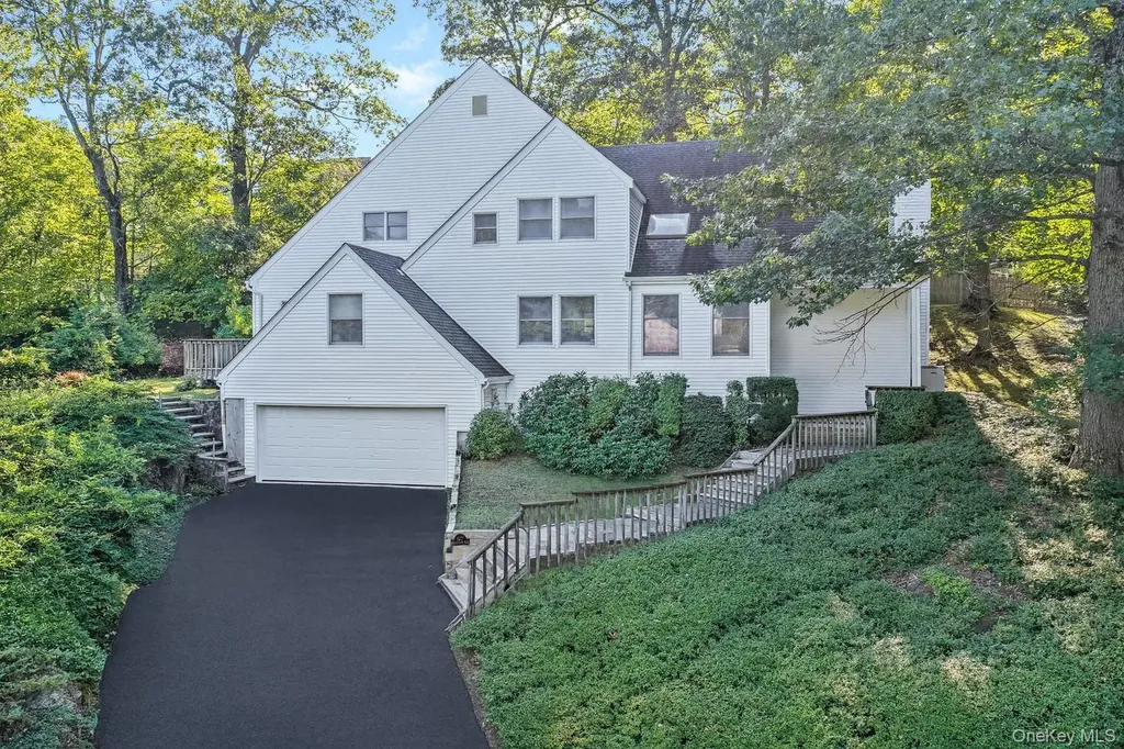 125 Bramblebrook Road Ardsley NY 10502