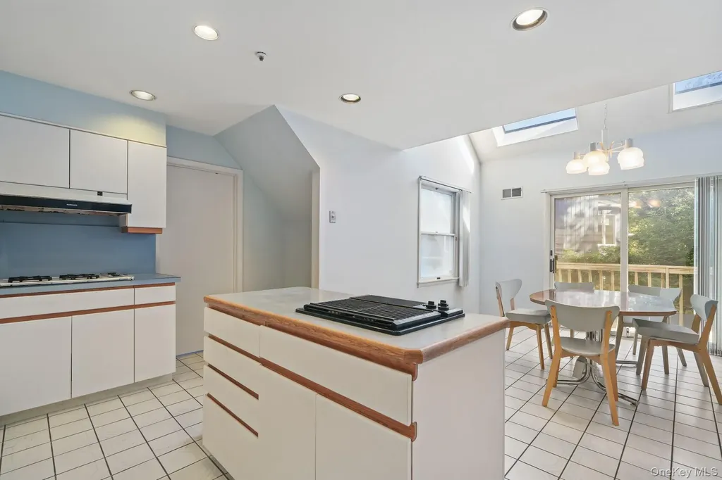 125 Bramblebrook Road Ardsley NY 10502