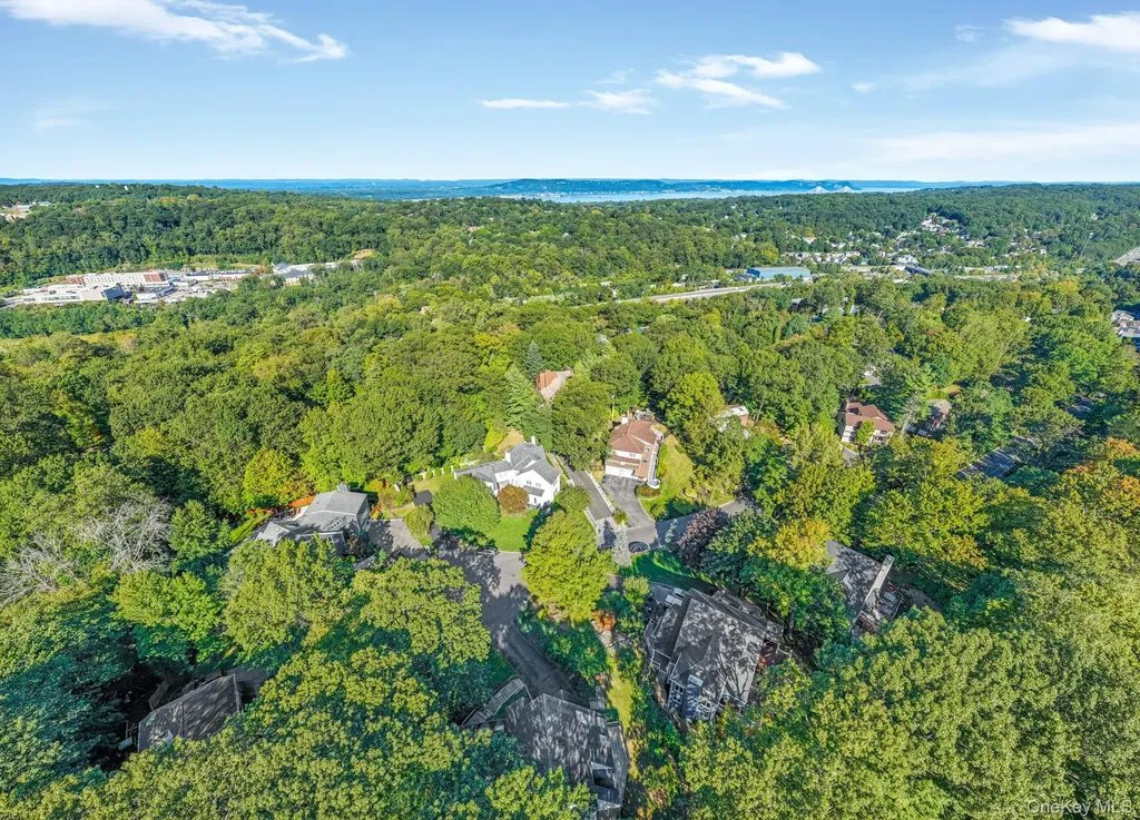 125 Bramblebrook Road Ardsley NY 10502