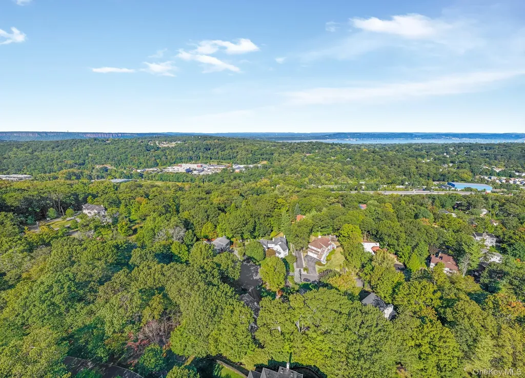 125 Bramblebrook Road Ardsley NY 10502