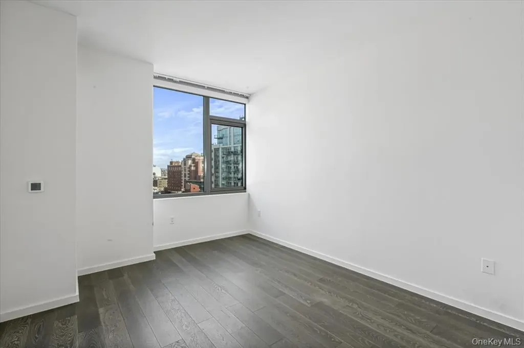 13336 37 Avenue Flushing NY 11354