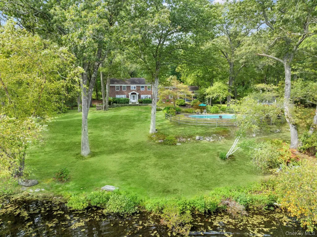93 Cross Pond Road Pound Ridge NY 10576