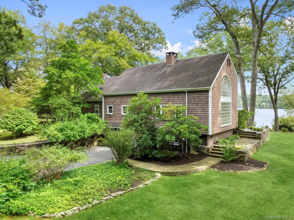 93 Cross Pond Road Pound Ridge NY 10576