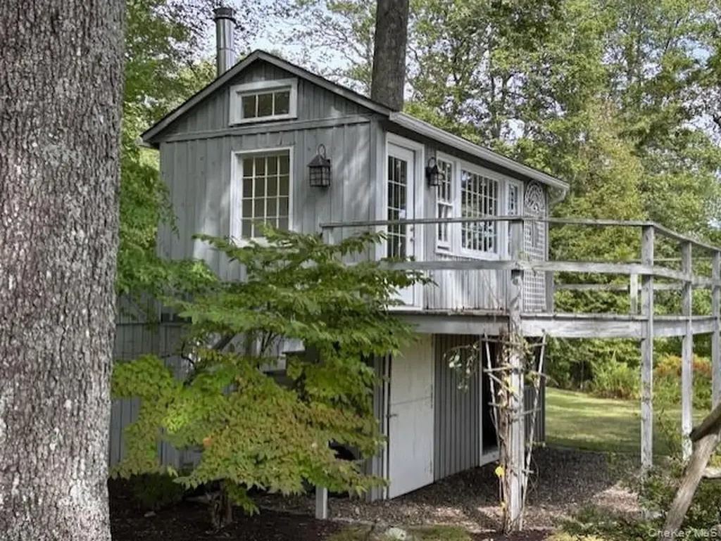 93 Cross Pond Road Pound Ridge NY 10576