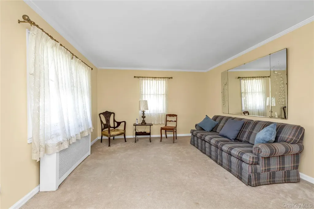 107 Aster Drive New Hyde Park NY 11040