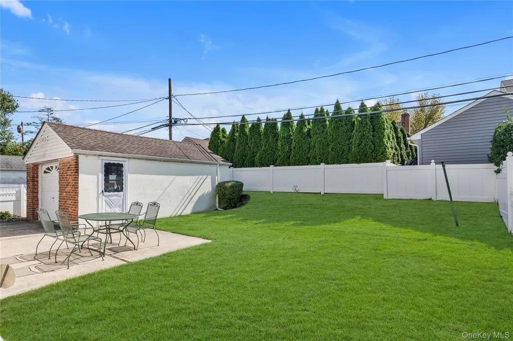 107 Aster Drive New Hyde Park NY 11040