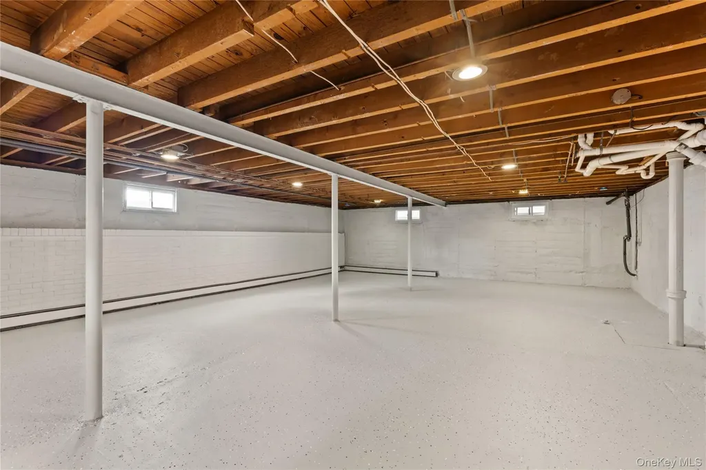 7 Norman Place Massapequa NY 11758