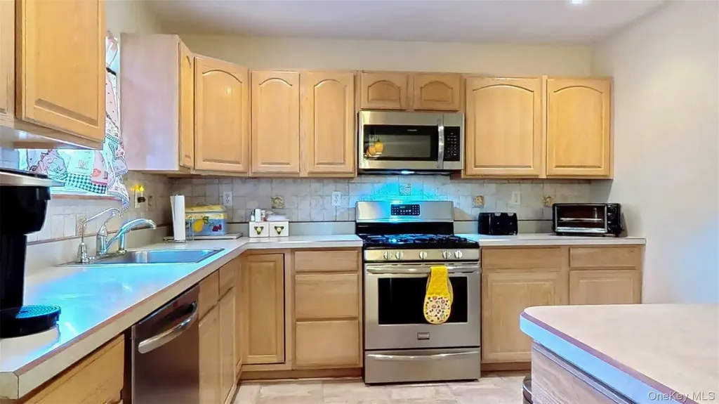 125 White Bridge Road Middletown NY 10940