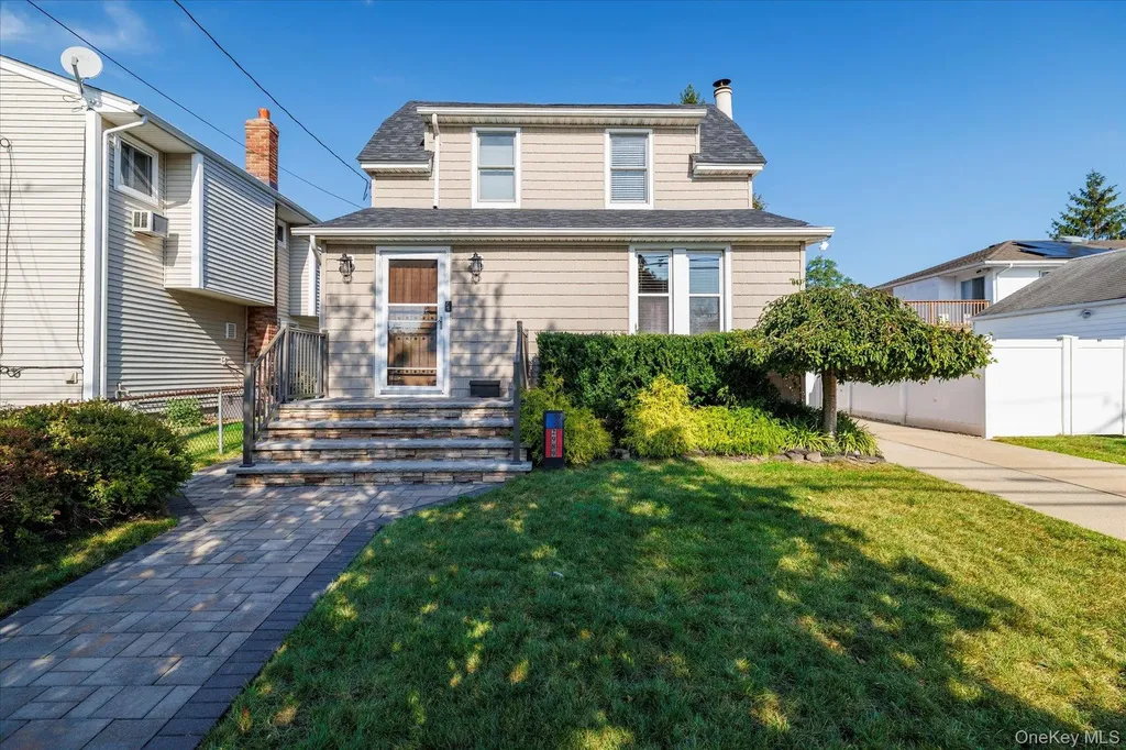 2989 Grand Boulevard Baldwin NY 11510