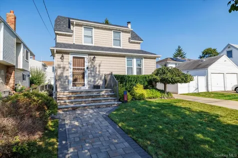 2989 Grand Boulevard Baldwin NY 11510