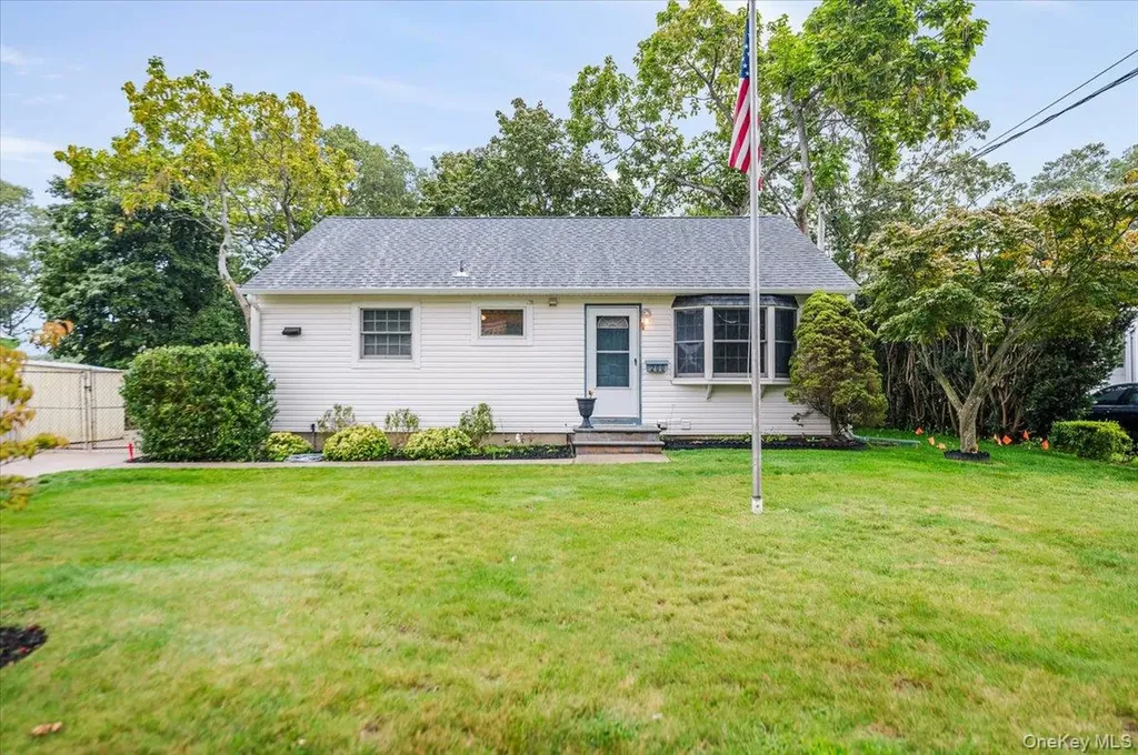 200 Mark Tree Road Centereach NY 11720