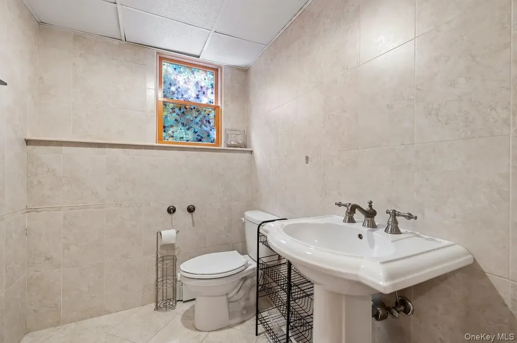 34 21st Street Jericho NY 11753