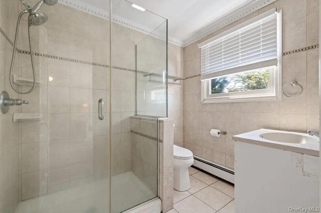 34 21st Street Jericho NY 11753