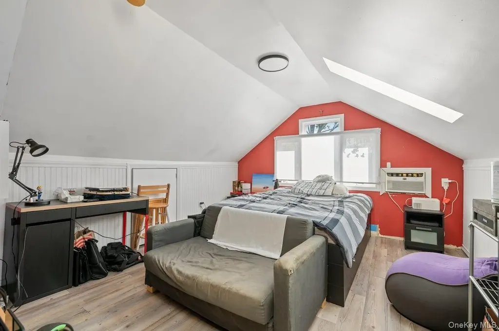 34 21st Street Jericho NY 11753