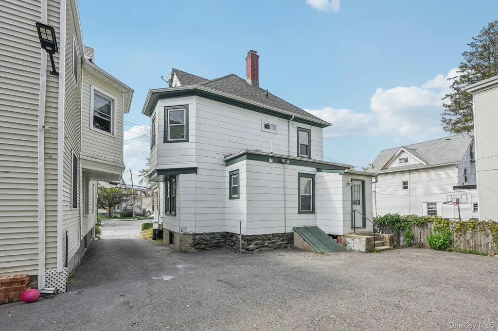 329 N 7th Avenue Mount Vernon NY 10550