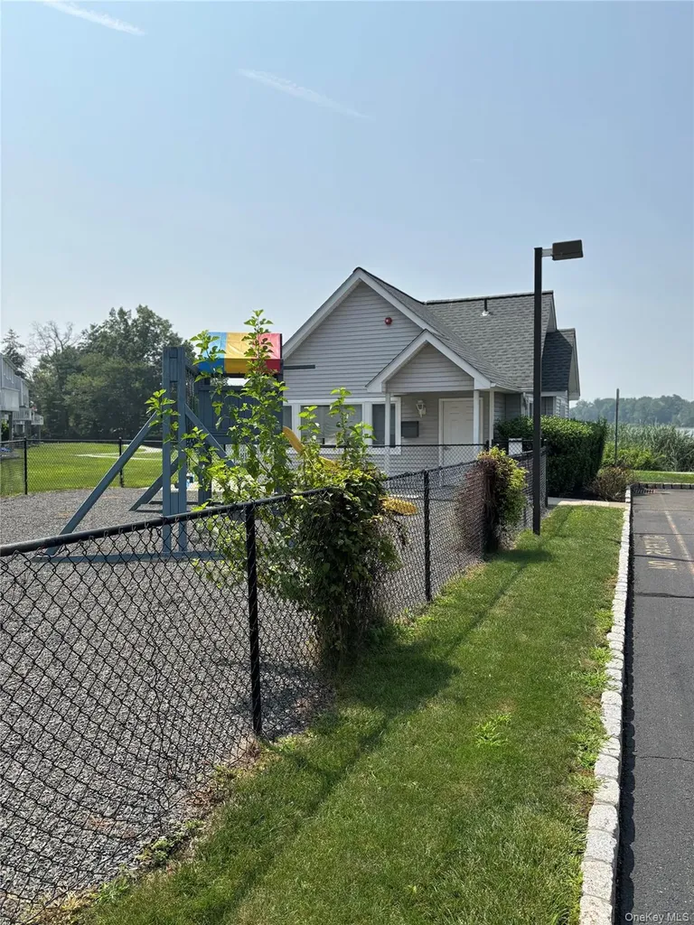 5 Cygnet Road Congers NY 10920