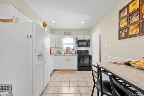 57 Benburb Street Amityville NY 11701