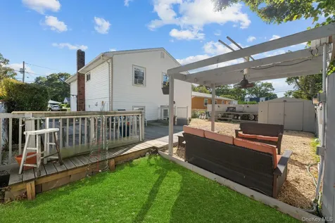 57 Benburb Street Amityville NY 11701