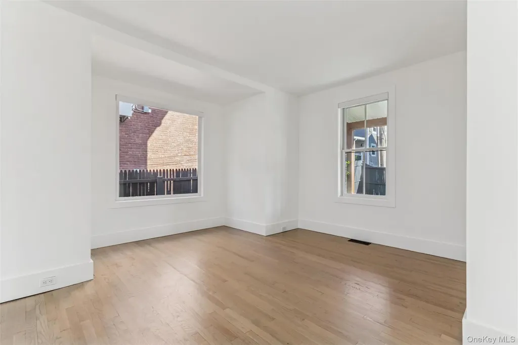 10 South Street Beacon NY 12508