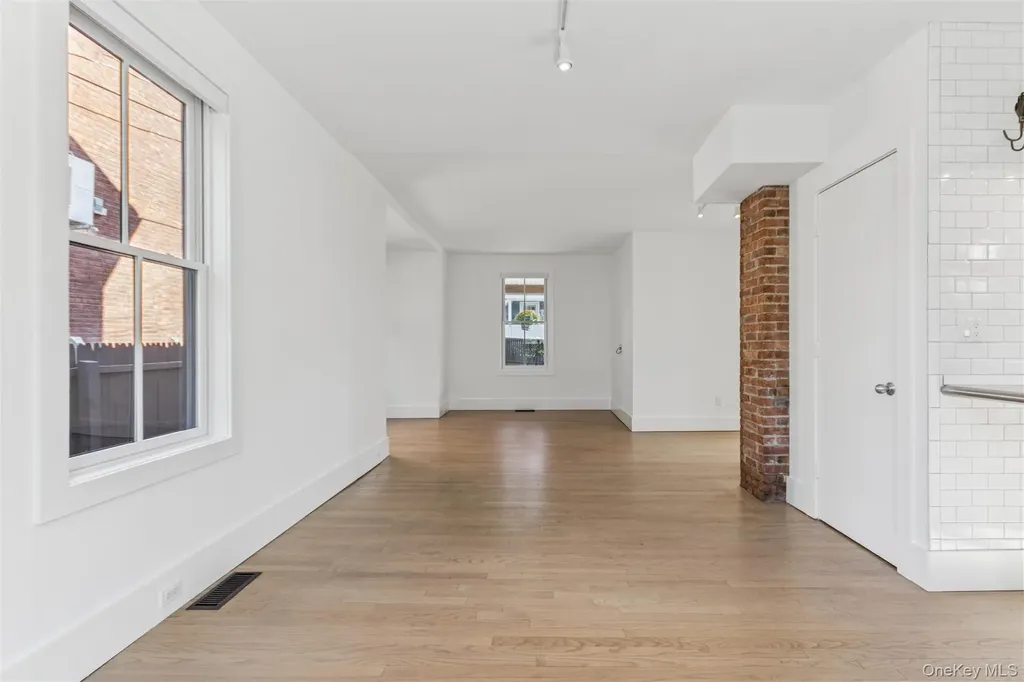10 South Street Beacon NY 12508
