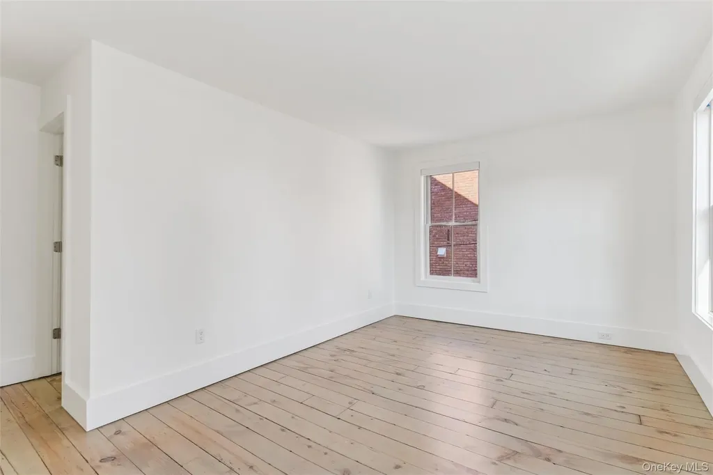 10 South Street Beacon NY 12508