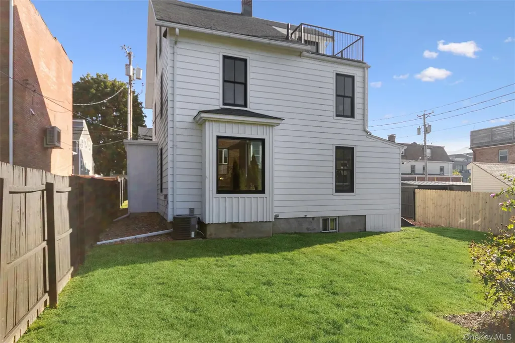 10 South Street Beacon NY 12508