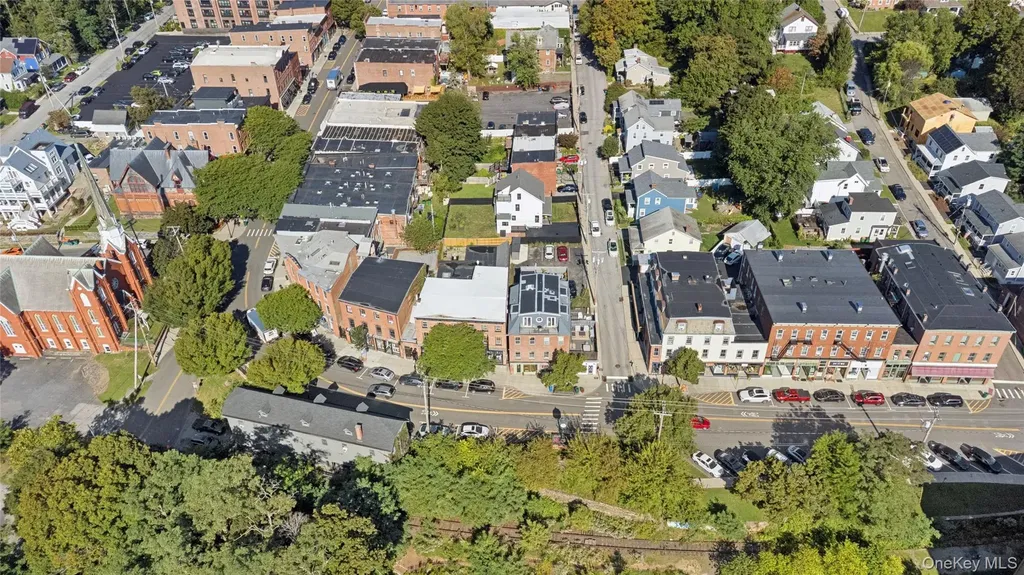 10 South Street Beacon NY 12508