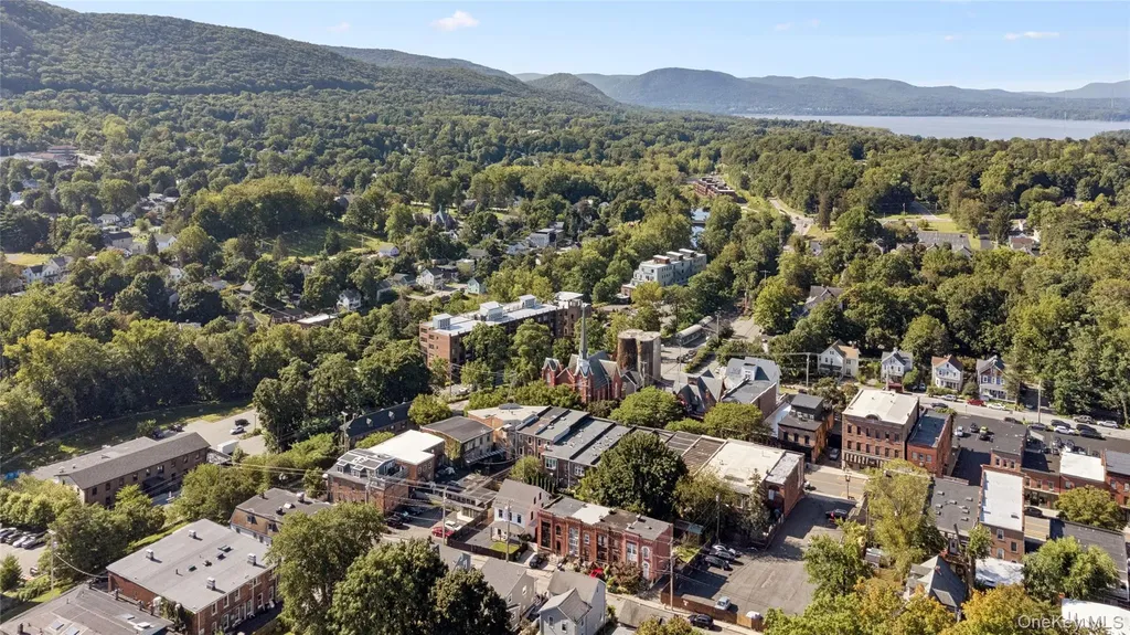 10 South Street Beacon NY 12508